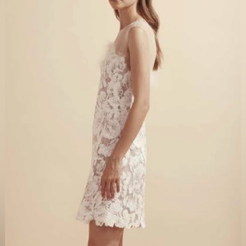 Elegant White Floral Lace Dress - Picture 10 of 10